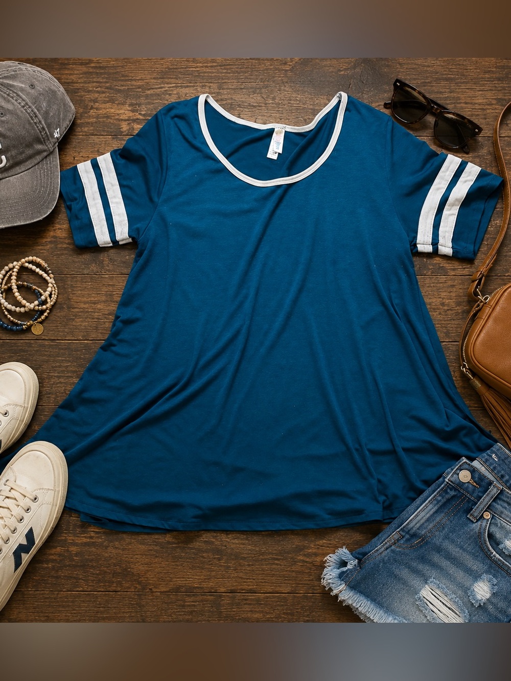 LuLaRoe Perfect Tee XL Teal Blue White Stripe Ringer Flowy Top